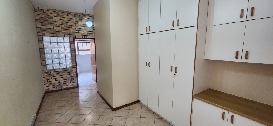 5 Bedroom Property for Sale in Dana Bay Western Cape